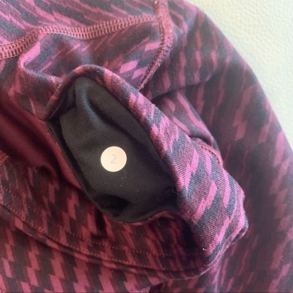 Lululemon leggings size: 2 - Picture 7 of 7